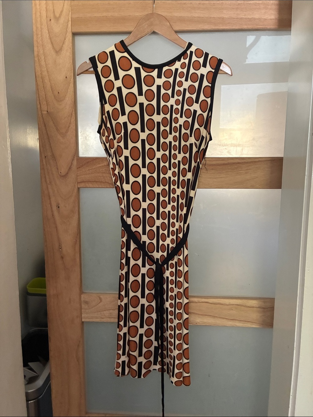 Vintage dress, pictures don’t do it justice!